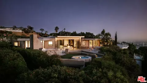 301 Trousdale Pl, Beverly Hills, CA 90210