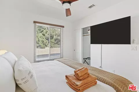 Bedroom - 55840 Free Gold Dr, Yucca Valley, CA 92284 photo 6 of 6