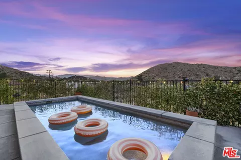 Exterior - 55840 Free Gold Dr, Yucca Valley, CA 92284 photo 2 of 4