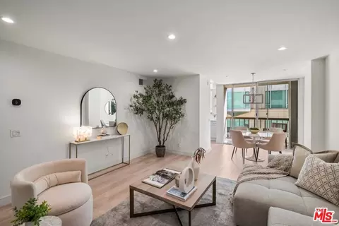 10747 Wilshire Blvd #806, Los Angeles, CA 90024