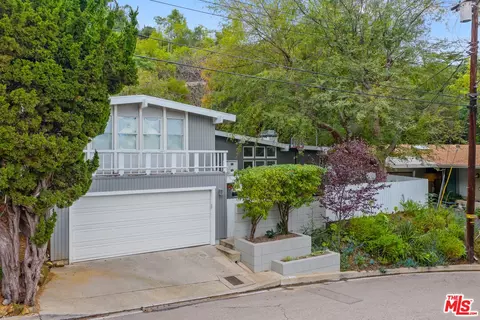 3547 Summerfield Dr, Sherman Oaks, CA 91423