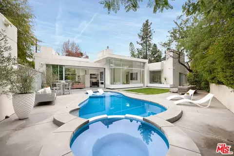 2654 Roscomare Rd, Los Angeles, CA 90077