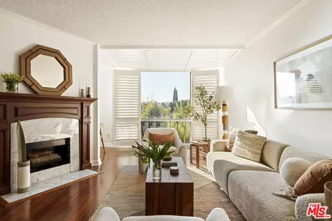 12830 Burbank Blvd #207, Valley Village, CA 91607