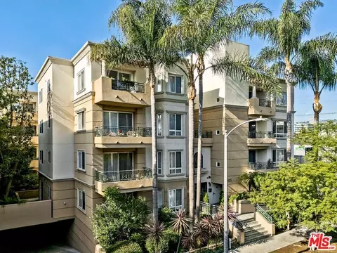 305 Arnaz Dr #304, Los Angeles, CA 90048