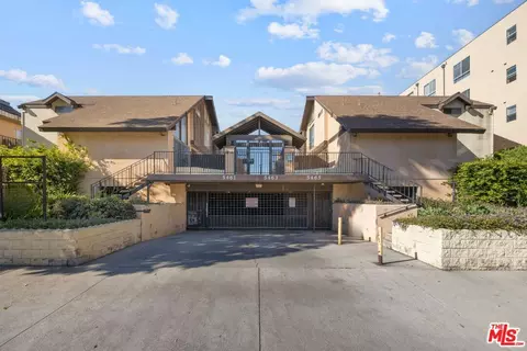 5461 Newcastle Ave #6, Encino, CA 91316