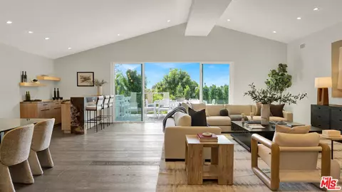 11601 Bellagio Rd, Los Angeles, CA 90049