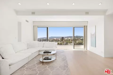 10501 Wilshire Blvd #2201, Los Angeles, CA 90024