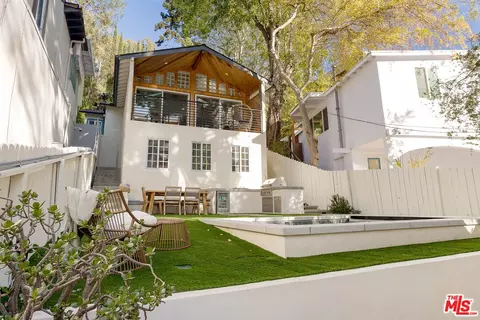 1906 N Beverly Glen Blvd, Los Angeles, CA 90077