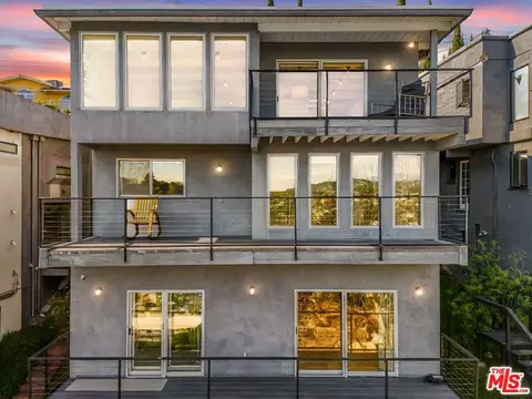 2226 Ronda Vista Dr, Los Angeles, CA 90027