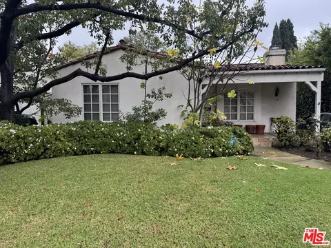 220 S Palm Dr, Beverly Hills, CA 90212