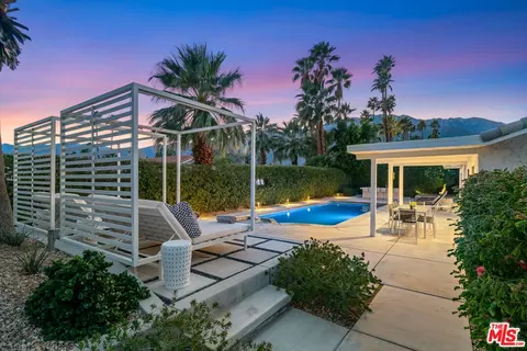 2251 E Calle Papagayo, Palm Springs, CA 92262