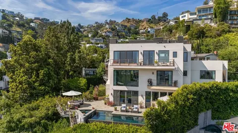1573 Sunset Plaza Dr, Los Angeles, CA 90069