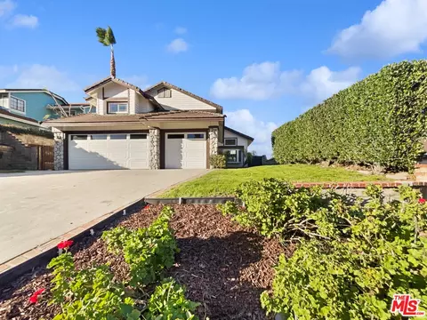 28547 Heather Ln, Castaic, CA 91384