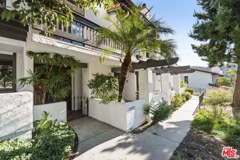1624 Michael Ln, Pacific Palisades, CA 90272