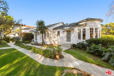 10651 Whipple St, North Hollywood, CA 91602