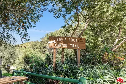 2318 Yosemite Dr, Eagle Rock, CA 90041 photo 4