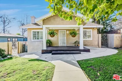 2318 Yosemite Dr, Eagle Rock, CA 90041