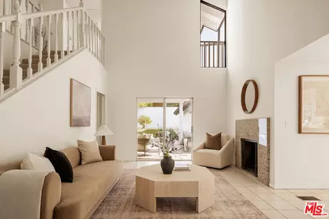 7520 Stewart Ave, Los Angeles, CA 90045