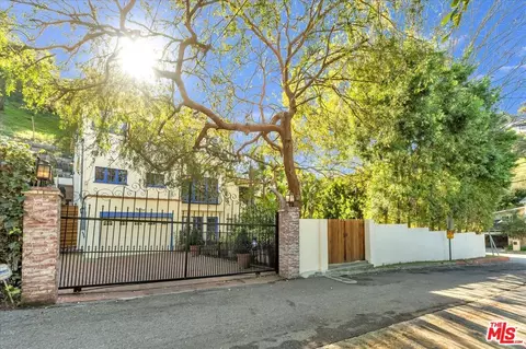 2270 Benedict Canyon Dr, Beverly Hills, CA 90210