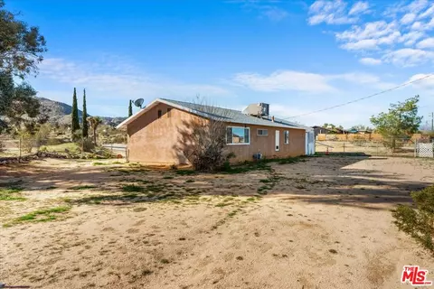 Exterior - 60460 Alta Mesa Dr, Joshua Tree, CA 92252 photo 4 of 10