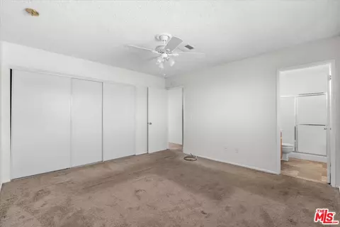 Bedroom - 60460 Alta Mesa Dr, Joshua Tree, CA 92252 photo 2 of 4