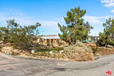 Exterior - 60460 Alta Mesa Dr, Joshua Tree, CA 92252 photo 7 of 10