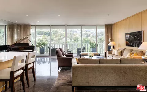 9255 Doheny Rd #1003, West Hollywood, CA 90069