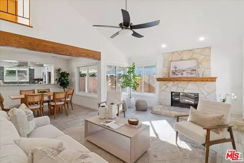 2216 Carlsbad Ct, Simi Valley, CA 93063 photo 2