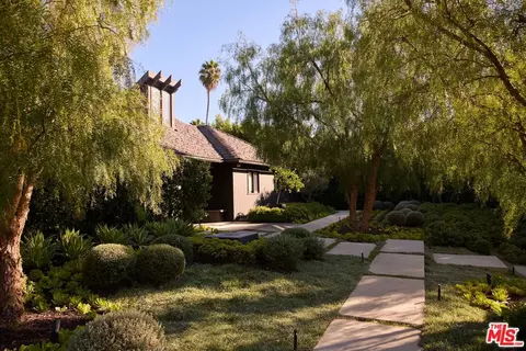 258 S Hudson Ave, Los Angeles, CA 90004