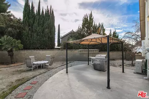 44120 Planet Cir, Lancaster, CA 93536 photo 35