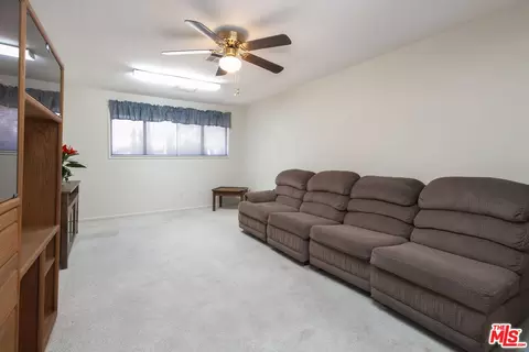 44120 Planet Cir, Lancaster, CA 93536 photo 32