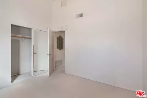 44120 Planet Cir, Lancaster, CA 93536 photo 25