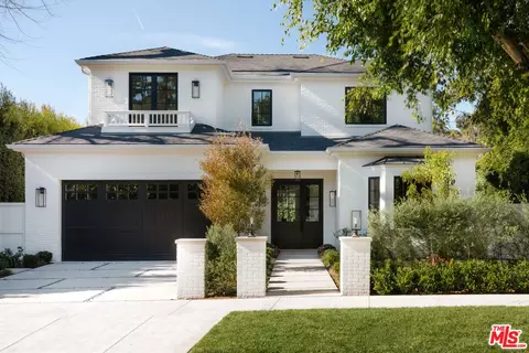 427 N Bundy Dr, Los Angeles, CA 90049