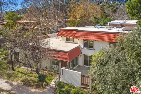 22342 James Alan Cir, Chatsworth, CA 91311