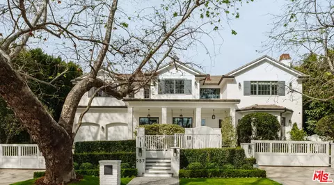 957 Corsica Dr, Pacific Palisades, CA 90272