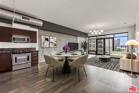 1111 S Grand Ave #716, Los Angeles, CA 90015