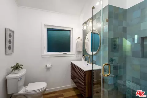 Bath - 4488 Foothill Rd, Carpinteria, CA 93013 photo 2 of 2