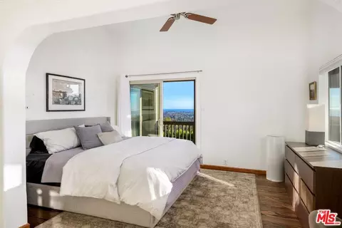 Bedroom - 4488 Foothill Rd, Carpinteria, CA 93013 photo 2 of 4