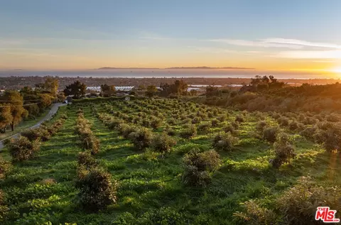 4488 Foothill Rd, Carpinteria, CA 93013