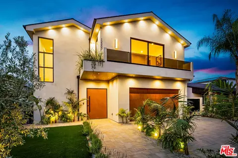 12307 Collins St, Valley Village, CA 91607