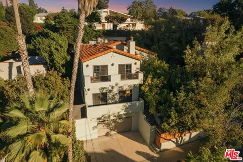 816 Hyperion Ave, Los Angeles, CA 90029