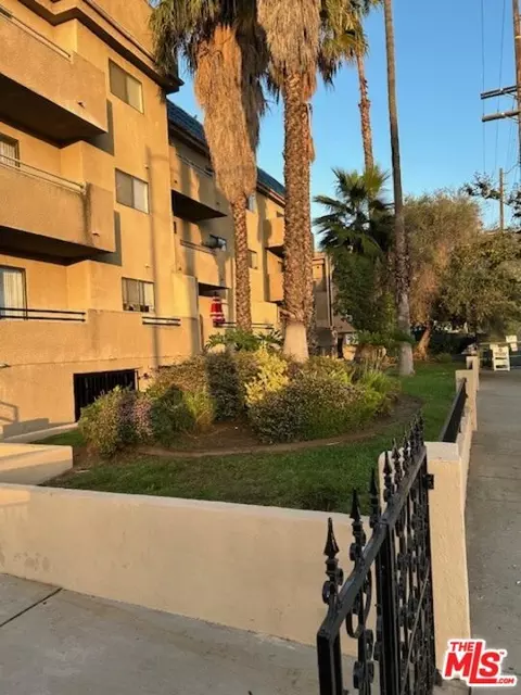 10901 Laurel Canyon Blvd #212, San Fernando, CA 91340
