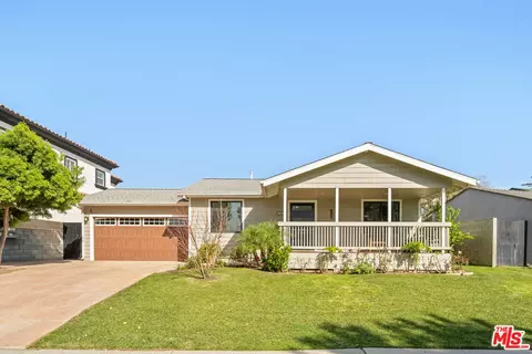 8912 Yorktown Ave, Los Angeles, CA 90045