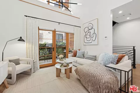 1035 N Vista St, West Hollywood, CA 90046