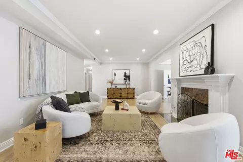 5240 Zelzah Ave #106, Encino, CA 91316