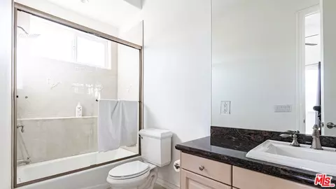 Bath - 8321 Overview Ct, Yucaipa, CA 92399 photo 11 of 11