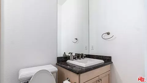 Bath - 8321 Overview Ct, Yucaipa, CA 92399 photo 9 of 11