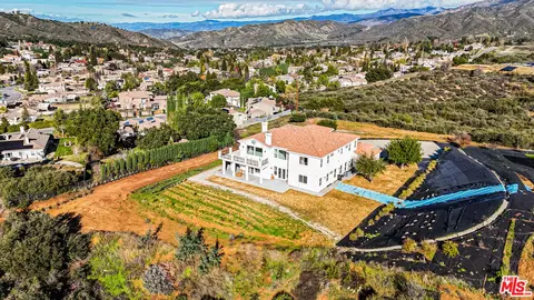 View/Area - 8321 Overview Ct, Yucaipa, CA 92399 photo 12 of 14