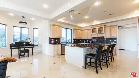 Kitchen - 8321 Overview Ct, Yucaipa, CA 92399 photo 1 of 5