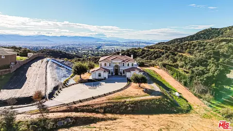 View/Area - 8321 Overview Ct, Yucaipa, CA 92399 photo 1 of 14